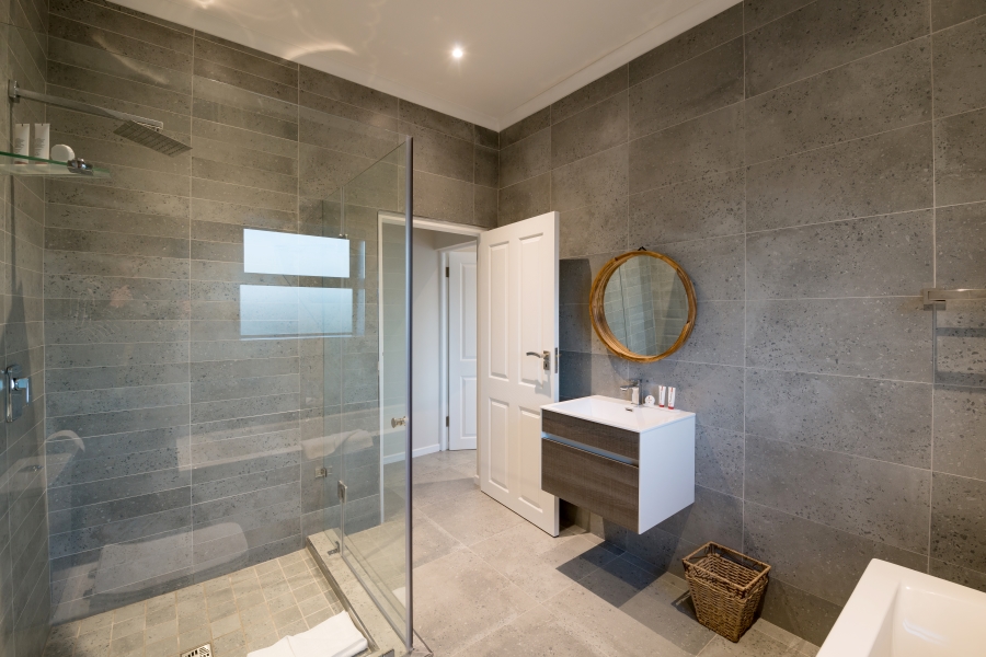 To Let 3 Bedroom Property for Rent in Shark Bay Estate Western Cape